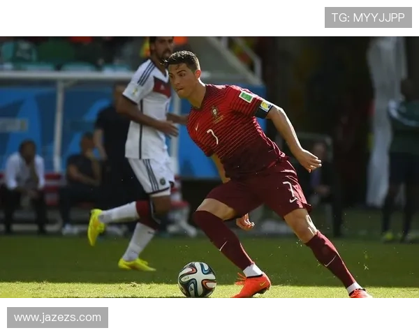 全球足球明星排名及其魅力女生图片欣赏合集 全球足球明星排名及其魅力女生图片欣赏合集